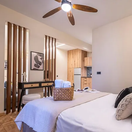 Plaza Filellinon Apartamento *