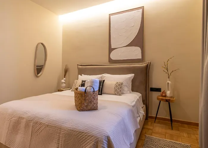 Plaza Filellinon * Náuplia